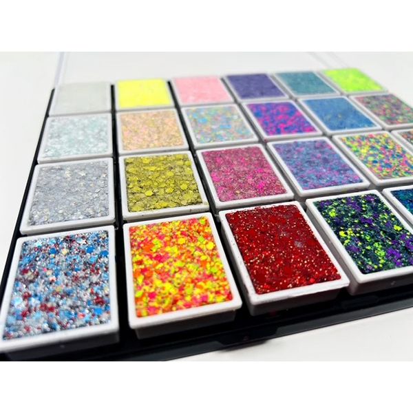 NEW ULTIMATE - Gleam Glitter Crème Palette
