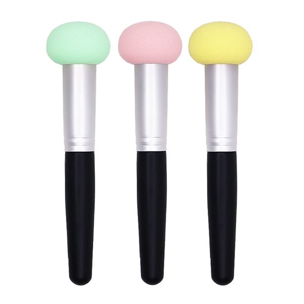 Blending Sponge With Handle